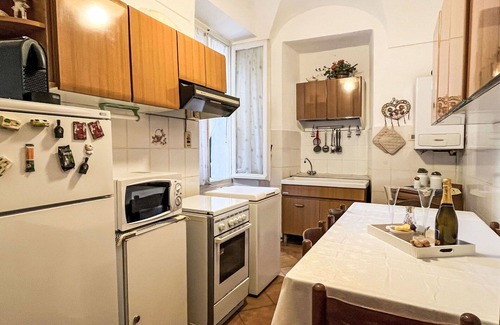 Borgomaro Apartment | Beautiful apartment for 6 guests with WIFI, TV, pets allowed and parking