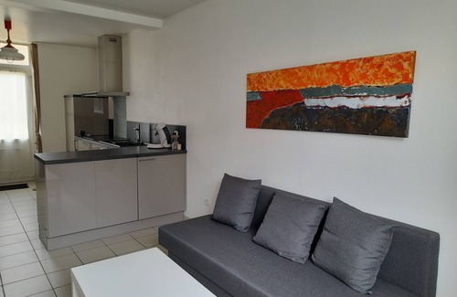 Lesneven Apartment | Beautiful apartment near the town center, 4km from the beaches