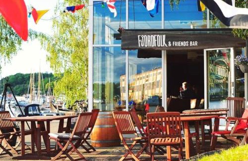 Sandefjord Apartment | Beautiful apartment near forest, sea and city