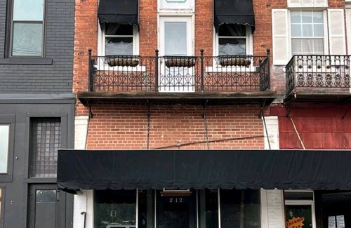 West Columbia House | Beautiful apartment. River view. Full kitchen. Downtown pomeroy.