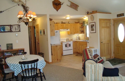 Lake Placid Apartment | Beautiful Apartment In Town In Quiet Neighborhood