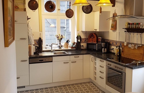 Wetzlar Apartment | Beautiful Art Nouveau apartment in the heart of Wetzlar near Cathedral Square