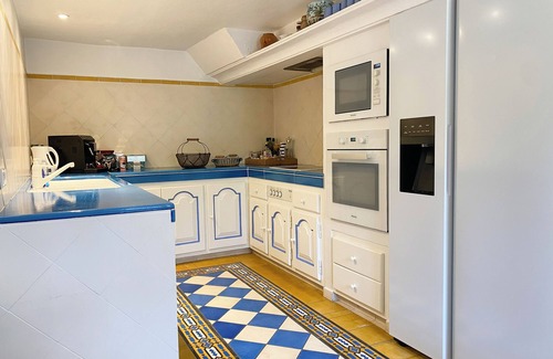 Grimaud House | Beautiful atmospheric villa close to the beach