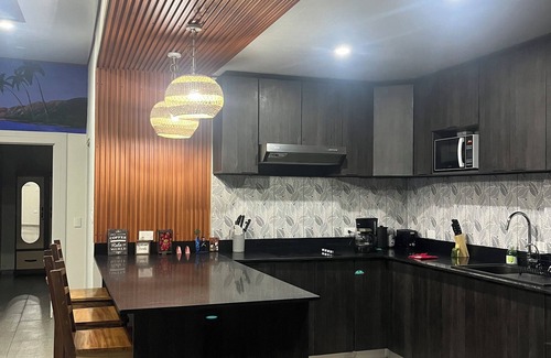 El Porvenir House | Beautiful Beach House right in front of the ocean!
