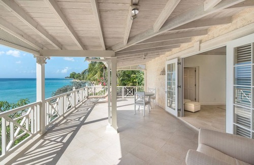 Gibbs Bay Villa | Beautiful Beachfront Luxury Villa with Pool - Westhaven