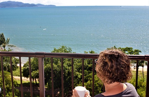 North Ward Apartment | Beautiful Beachfront location.