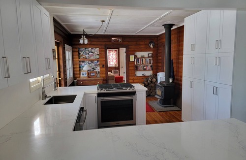 Dorset Cottage | Beautiful Big Cottage on Lake of Bays, Muskoka