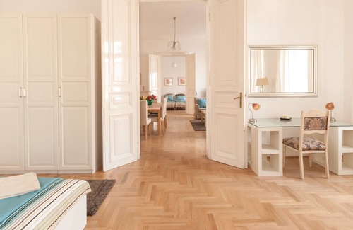 Palace District Apartment | Beautiful, Bright And Spacious 4 Bedroom Apartment With 2 Bathrooms.