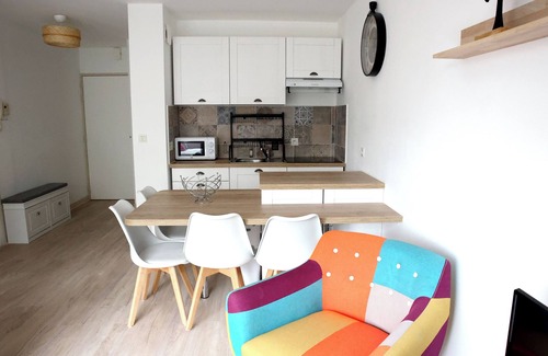 La Rochelle Apartment | Beautiful bright apartment, quiet close to the beaches and the historic city