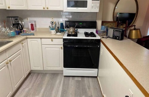 West Milford Cottage | Beautiful Cabin In The woods Just 1 -Hour Way From Manhattan