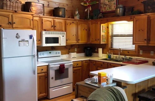 Foxfire Estates Cabin | BEAUTIFUL cabin on top of mountain