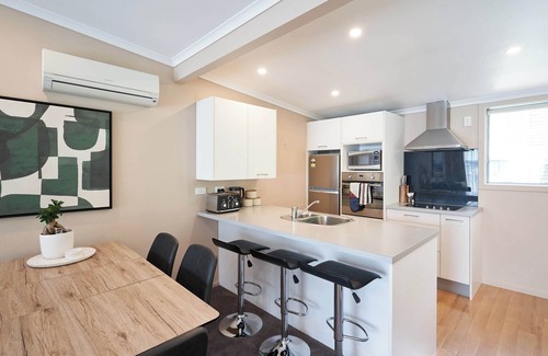 Dunedin City Centre Apartment | Beautiful Central Apartment