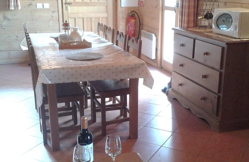La Joue du Loup Ski Chalet | Beautiful Chalet - 10-12 People - Heated swimming pool in the residence
