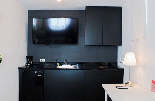 Ponce Centro Apartment | Beautiful Chandeliers, Cozy & Enjoyable Studio - Balcony/FREE WIFI - 301