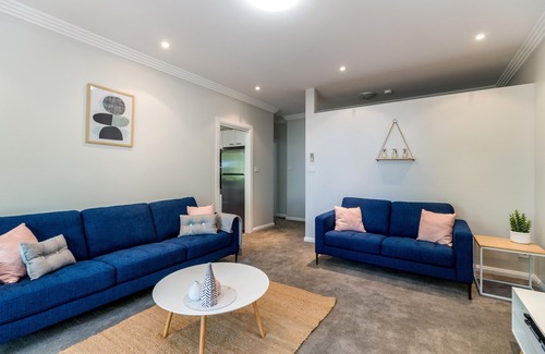 Calare Apartment | Beautiful "Claremont Studio" Apartment