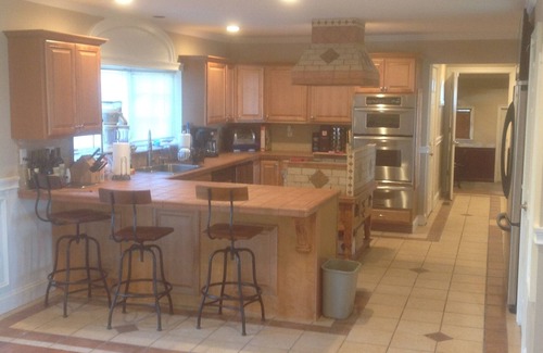 Jamesport House | Beautiful Colonial Mint Condition Summer House Walking Distance to Beach