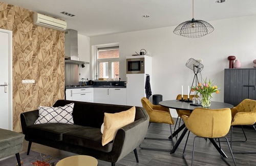 Harlingen Apartment | Beautiful, comfortable apartment with a fantastic view of the harbor