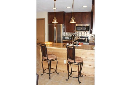 Seven Springs Apartment | Beautiful condo at the resort with free shuttle!