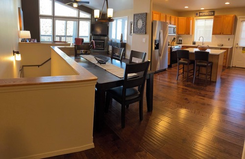 Whitefish Condo | Beautiful Condo with AC, Hot Tub & Fireplace near Golf, Lake, Skiing & Downtown