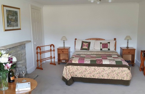 Clanfield Other | Beautiful Cotswolds farm house with period features and a beautiful garden.