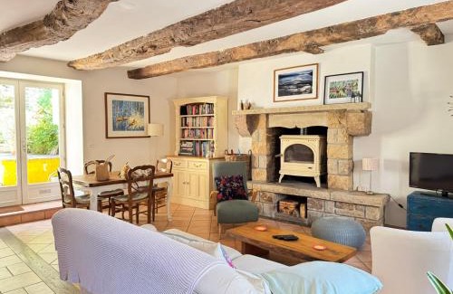 Lanvallay House | Beautiful Cottage