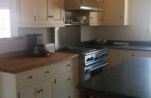Newburyport Cottage | Beautiful Cottage Near Dowtown Newburyport and Plum Island Beach