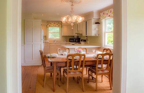Washington Cottage | Beautiful Cottage on a Lavender Farm in the Blue Ridge Mountains