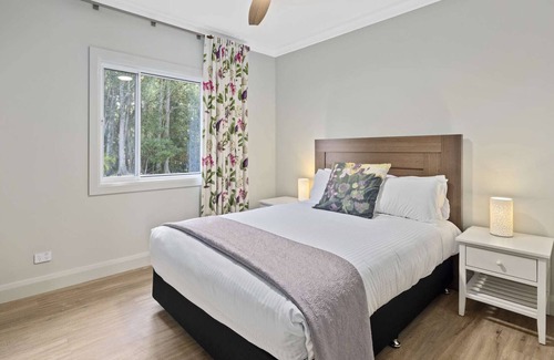 Bonville Cottage | Beautiful Cottage, Running Stream, Romantic, Gold Course Views