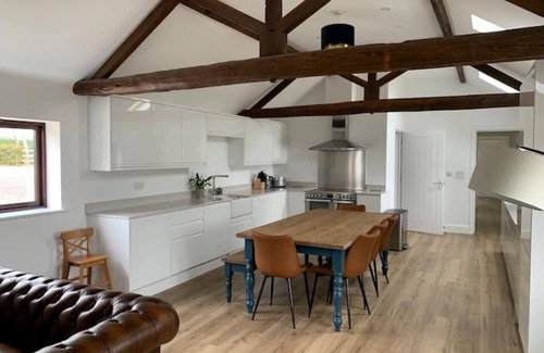 Upper Dean House | Beautiful Countryside Retreat for Large Group