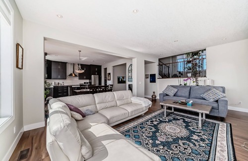 Airdrie House | Beautiful cozy home, Just 20 minutes from Calgary airport