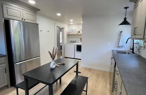 Alma Apartment | Beautiful Downtown 3bd apartment close to all the good stuff!