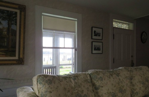 Whitehaven House | Beautiful Eastern Shore River Cottage near Salisbury