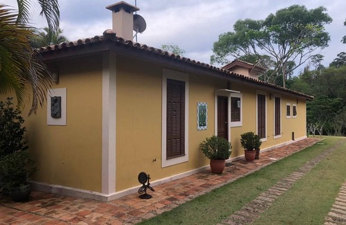 Sousas Cottage | Beautiful estate with swimming pool, tennis court, sauna, gardens, lakes and native forest