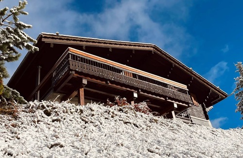 La Clusaz Ski Chalet | Beautiful family chalet for 10 people - large south-facing terrace!