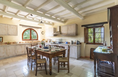 Lisciano Niccone Villa | Beautiful farmhouse + pool, a glorious setting in hills behind Lake Trasimeno