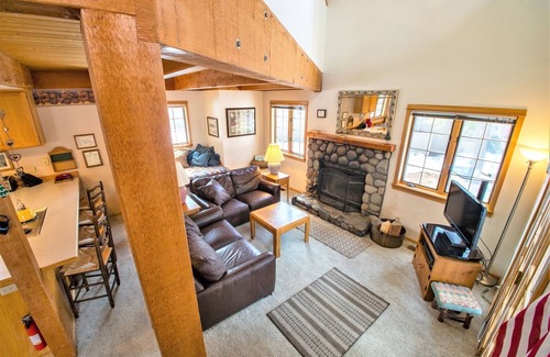 Deer Park House | Beautiful forest surrounded home with private hot tub & bikes - Mt Adams 6