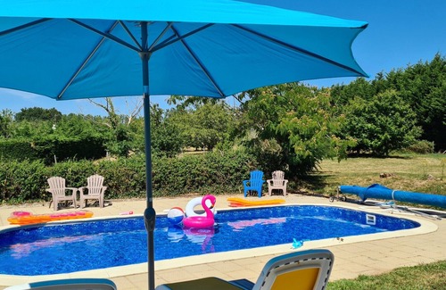 Le Champ-Saint-Pere House | Beautiful SpaciousnFamily friendly Gite with Pool and games room. Pets welcome