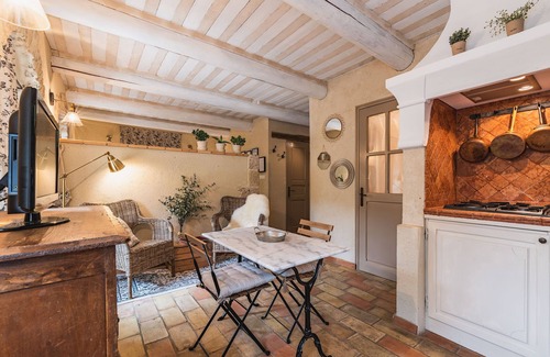 Montreal-les-Sources House | Beautiful stone cottage - spa & pool - Exceptional location in Provence