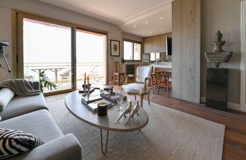 Beaulieu-sur-Mer Apartment | Beautiful, Luxurious Apartment In St Jean Cap Ferrat