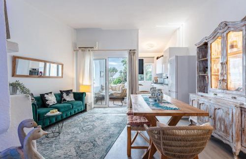 Cabopino Apartment | Beautiful frontline apartment