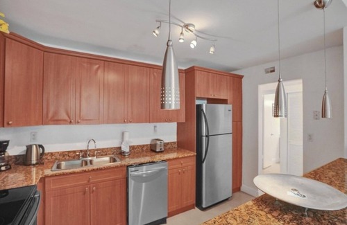 Sunny Isles Beach Condo | Beautiful Garden View Ocean Reserve 1 Br Condo 1 Bedroom Condo by RedAwning