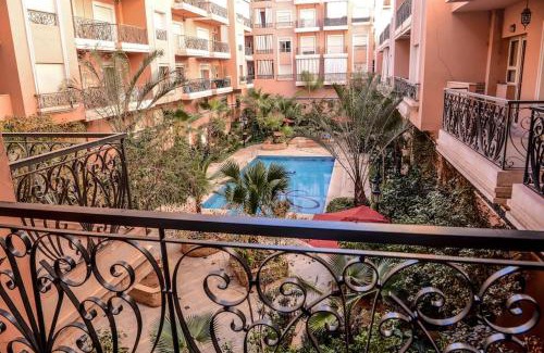 Semlalia Apartment | Beautiful, great equipped 122 m holiday apartment near Majorelle Garden and Gueliz with pool views and a large balcony and terrace