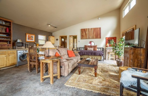 West Alameda House | Beautiful Guest House in the Foothills: Fireplace, Hot Tub, Patio, Grill