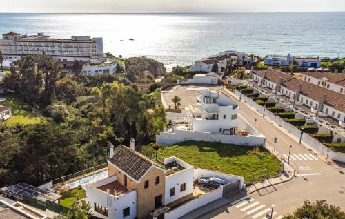 Conil de la Frontera House | Beautiful Home In Conil De La Frontera