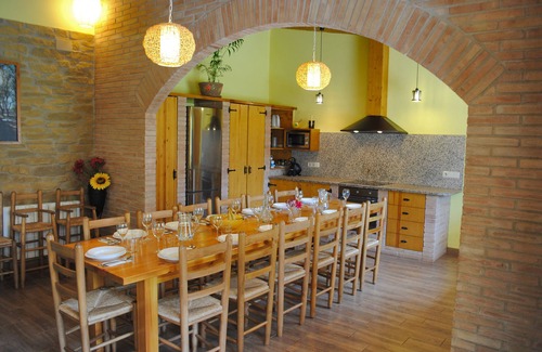 Pujarnol House | Beautiful holiday home with mountain views, big pool and close to Banyoles lake