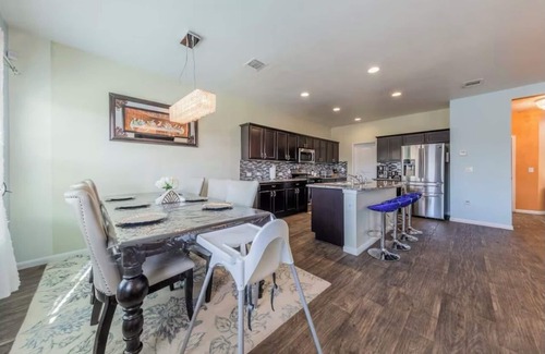Austin House | Beautiful home, 2 living rooms, group getaway, in welcoming Austin
