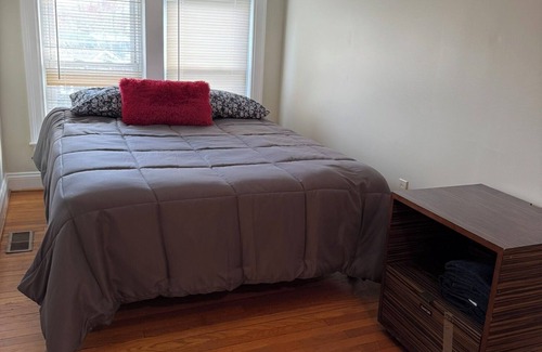16th Street Heights Bed & Breakfast | Beautiful Home Away from Home: Spacious 5-bedroom house in Washington DC.