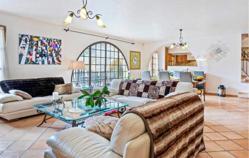 La Colle-sur-Loup House | Beautiful Home In La Colle-Sur-Loup