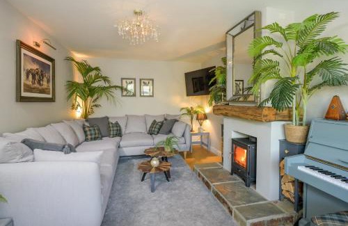 Lydford-on-Fosse House | Beautiful Home & Garden in Somerset Countryside
