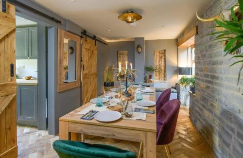 Lydford-on-Fosse House | Beautiful Home & Garden in Somerset Countryside